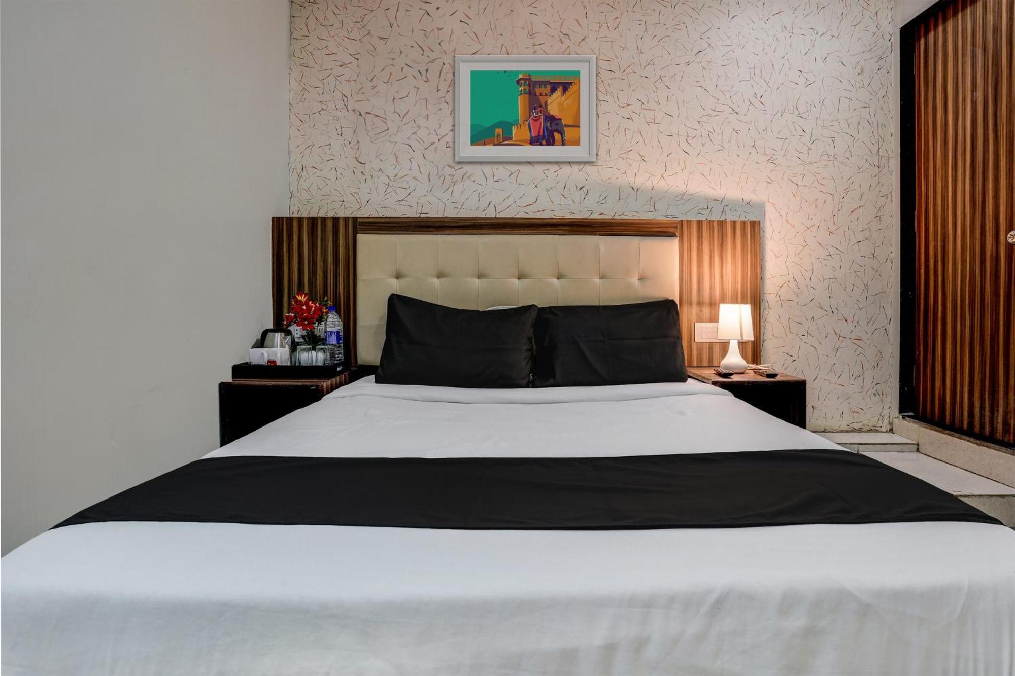 Oyo Hotel Blue Sapphire Residency Near Chhatrapati Shivaji International Airport - Mumbai — Photos 3
